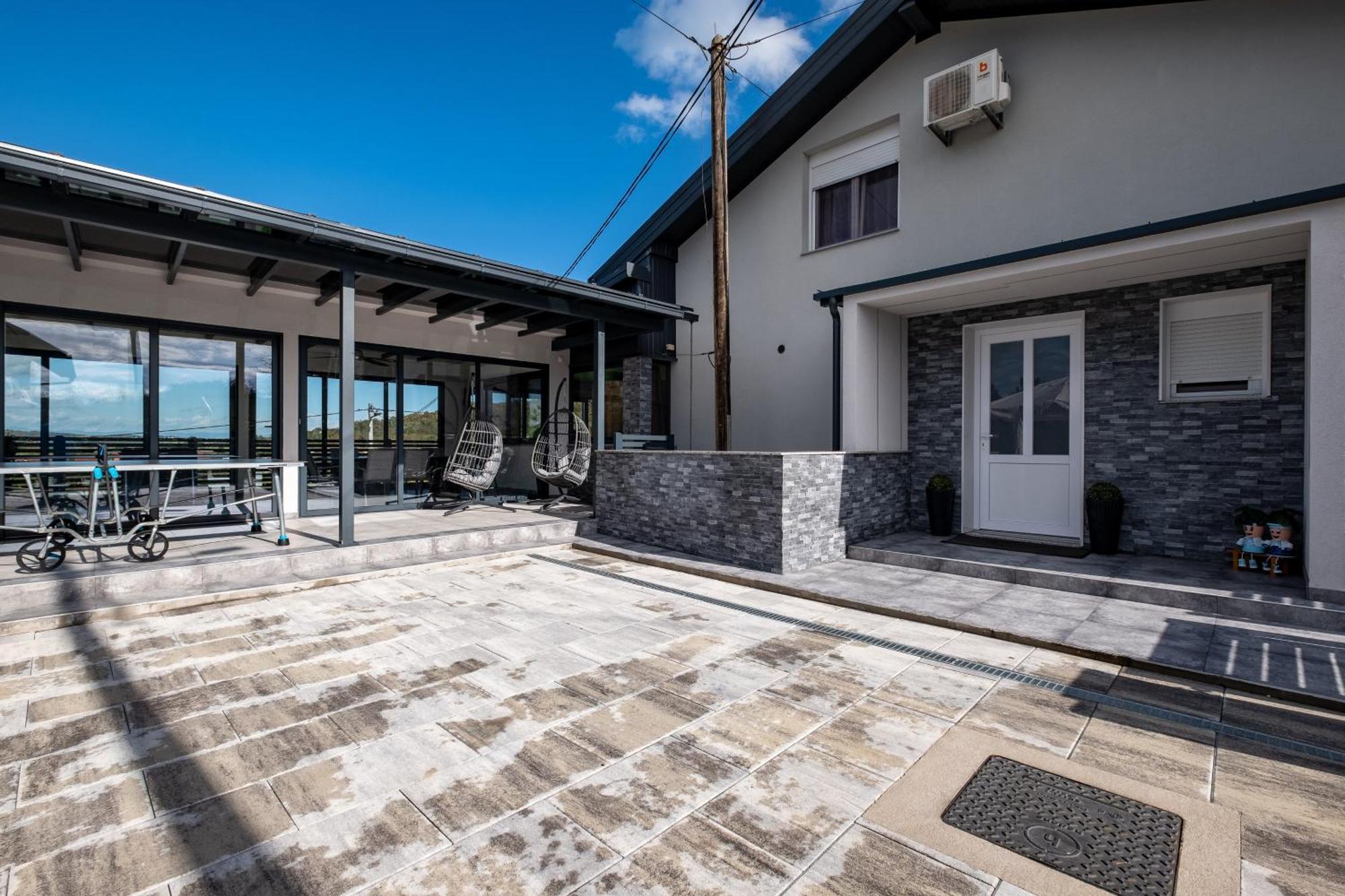 Relax House Marokis Villa Karlovac Exterior photo