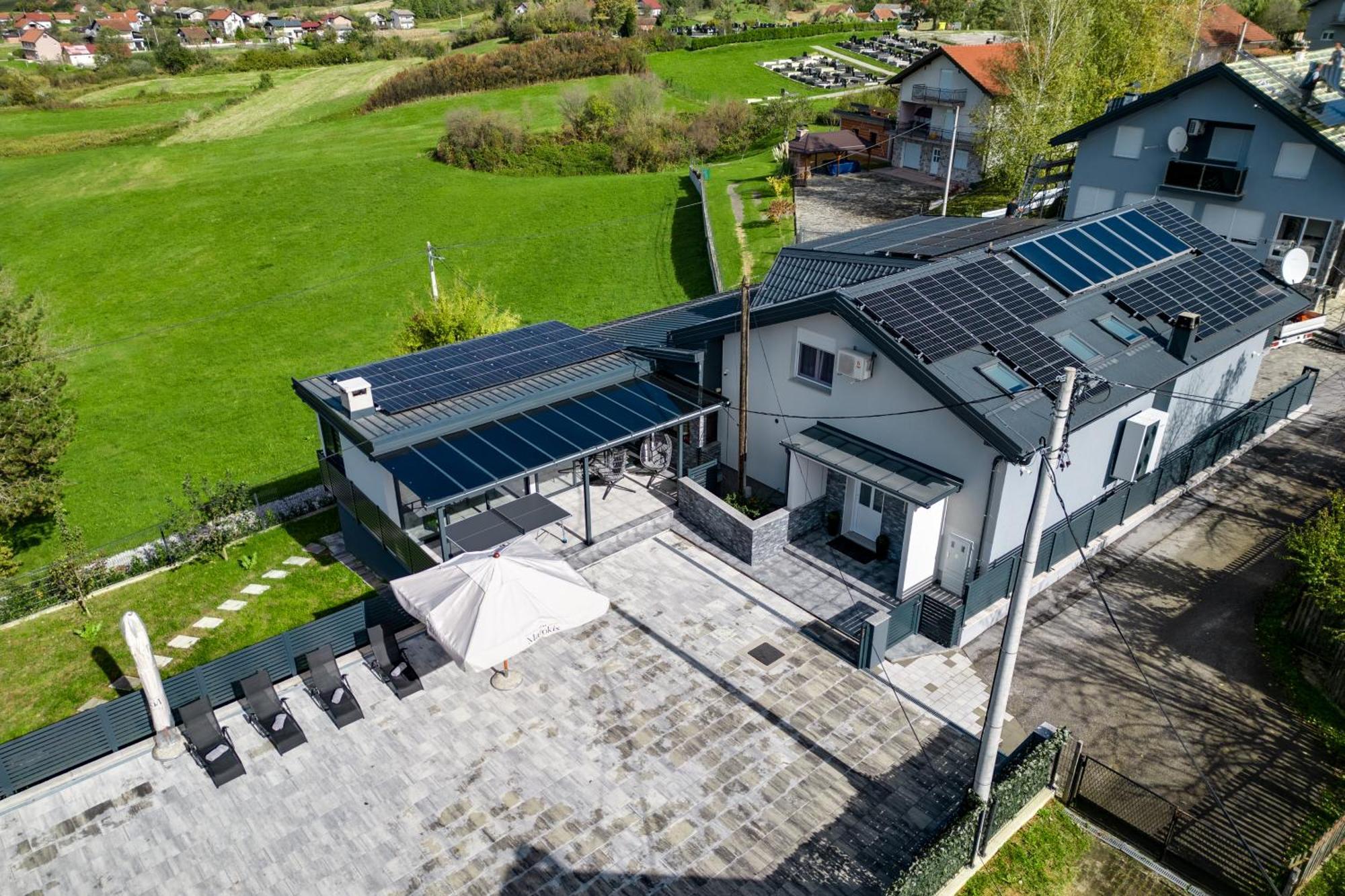 Relax House Marokis Villa Karlovac Exterior photo